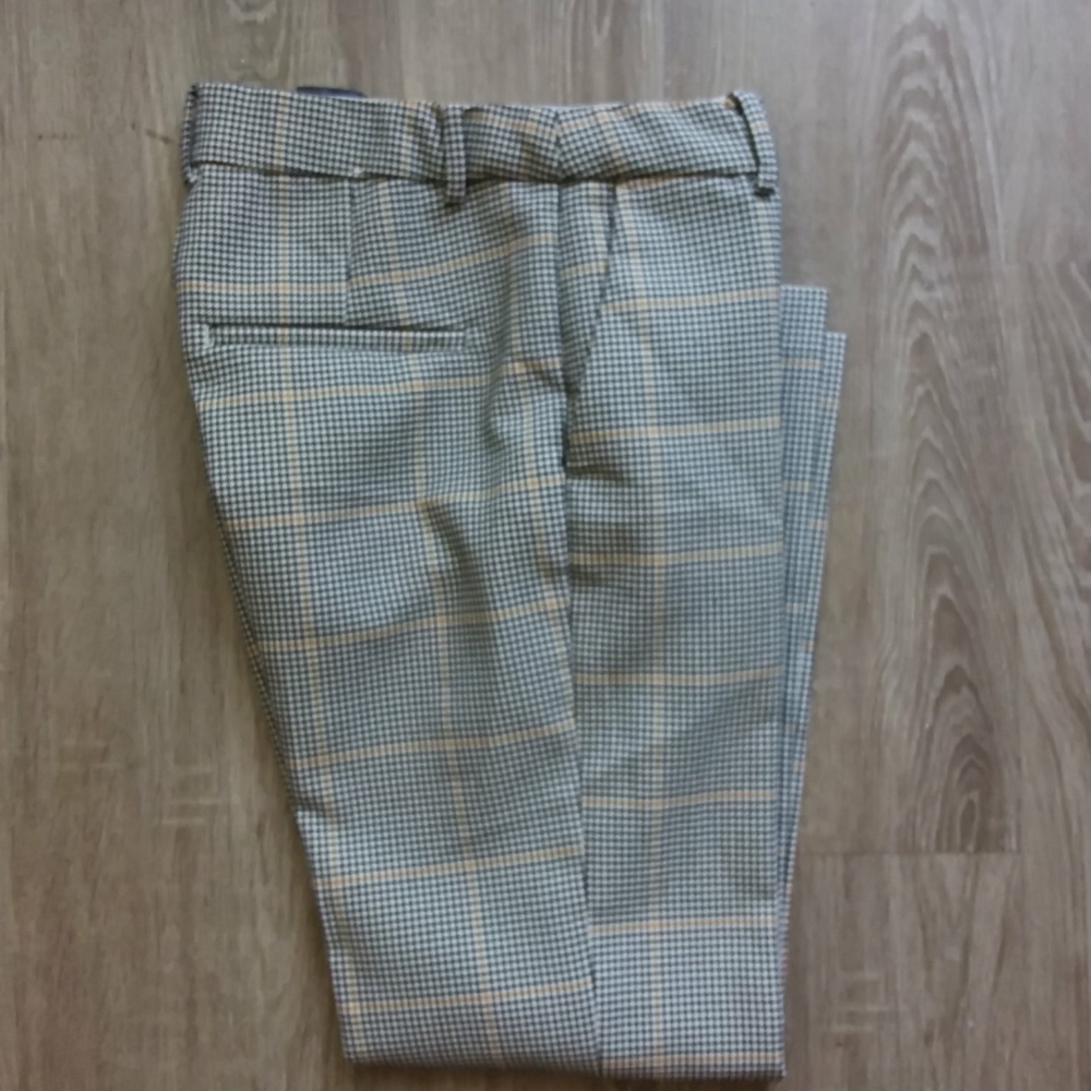 H&M Dress Pants No Flaws